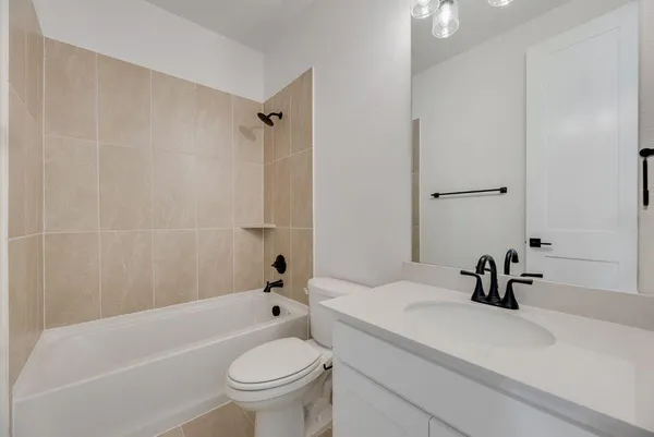 $728,089 | 3517 Laurel Court, Corinth, TX 76208