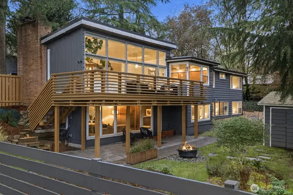 $950,000 | 3102 Northeast 195th Street, Lake Forest Park, WA 98155