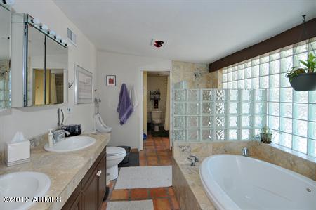 1407 East Rancho Drive Phoenix, AZ 85014 - Photo 13 of 17 Master bath