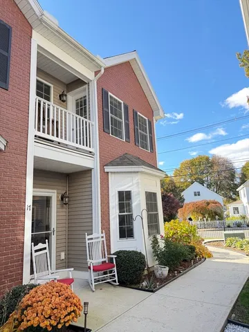 $545,000 | 17 Hamel Way, Unit 17, Haverhill, MA 01835