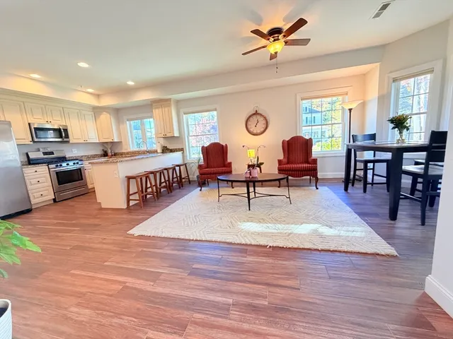 $545,000 | 17 Hamel Way, Unit 17, Haverhill, MA 01835