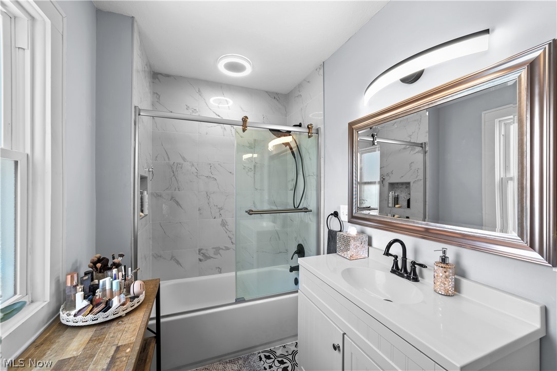 3408 Tullamore Road Cleveland, OH 44118 - Photo 25 of 39 Gallery Image 25