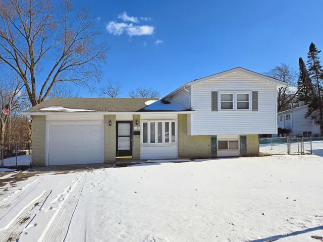 $315,000 | 1329 Easy Street East, Glendale Heights, IL 60139