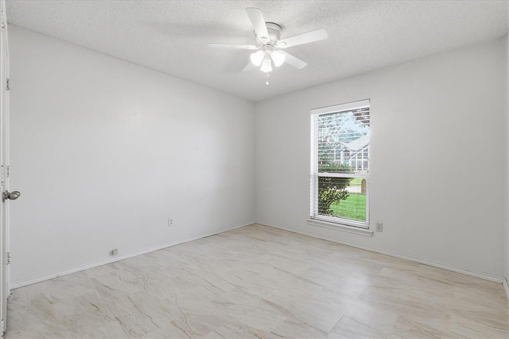 4203 Meadow Ridge Drive Carrollton, TX 75010 - Photo 25 of 32
