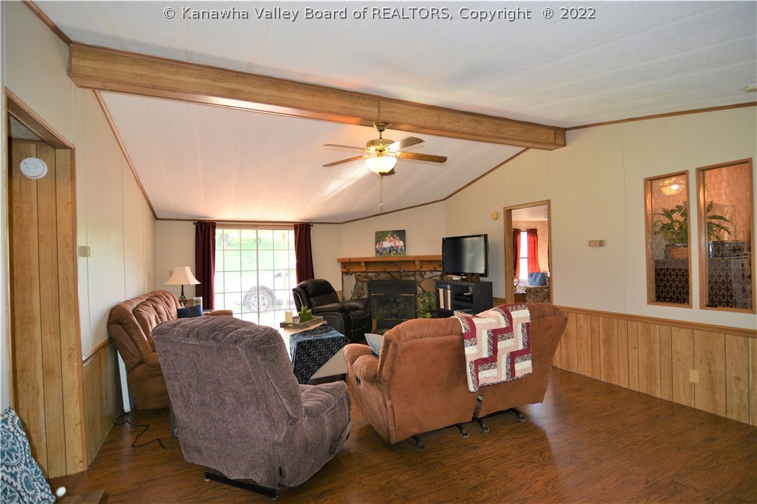 671 Crown Hill Road Leon, WV 25123 - Photo 4 of 30 Gallery Image 4