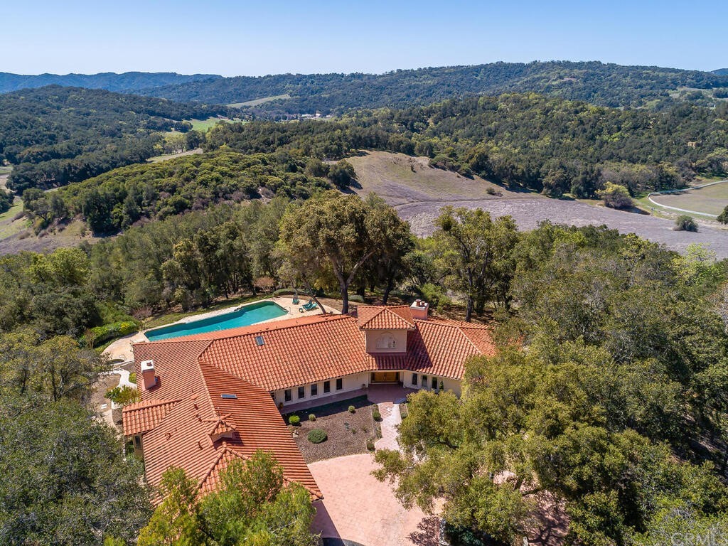 8800 Vineyard Drive Paso Robles, CA 93446 - Photo 61 of 74 an aerial view of a house with mountain view