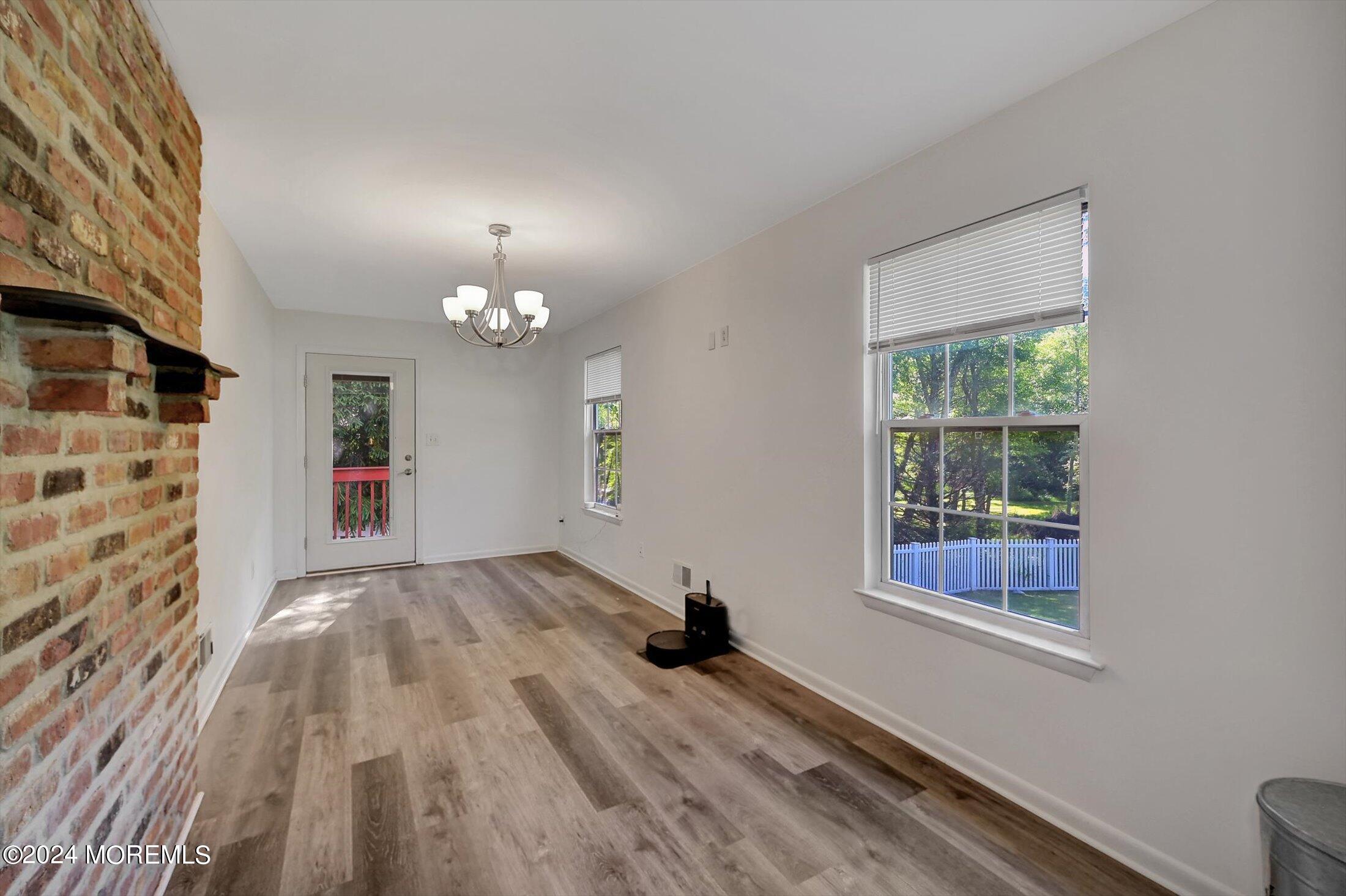 187 Thompson Bridge Road Jackson, NJ 08527 - Photo 15 of 45 14-Family Room