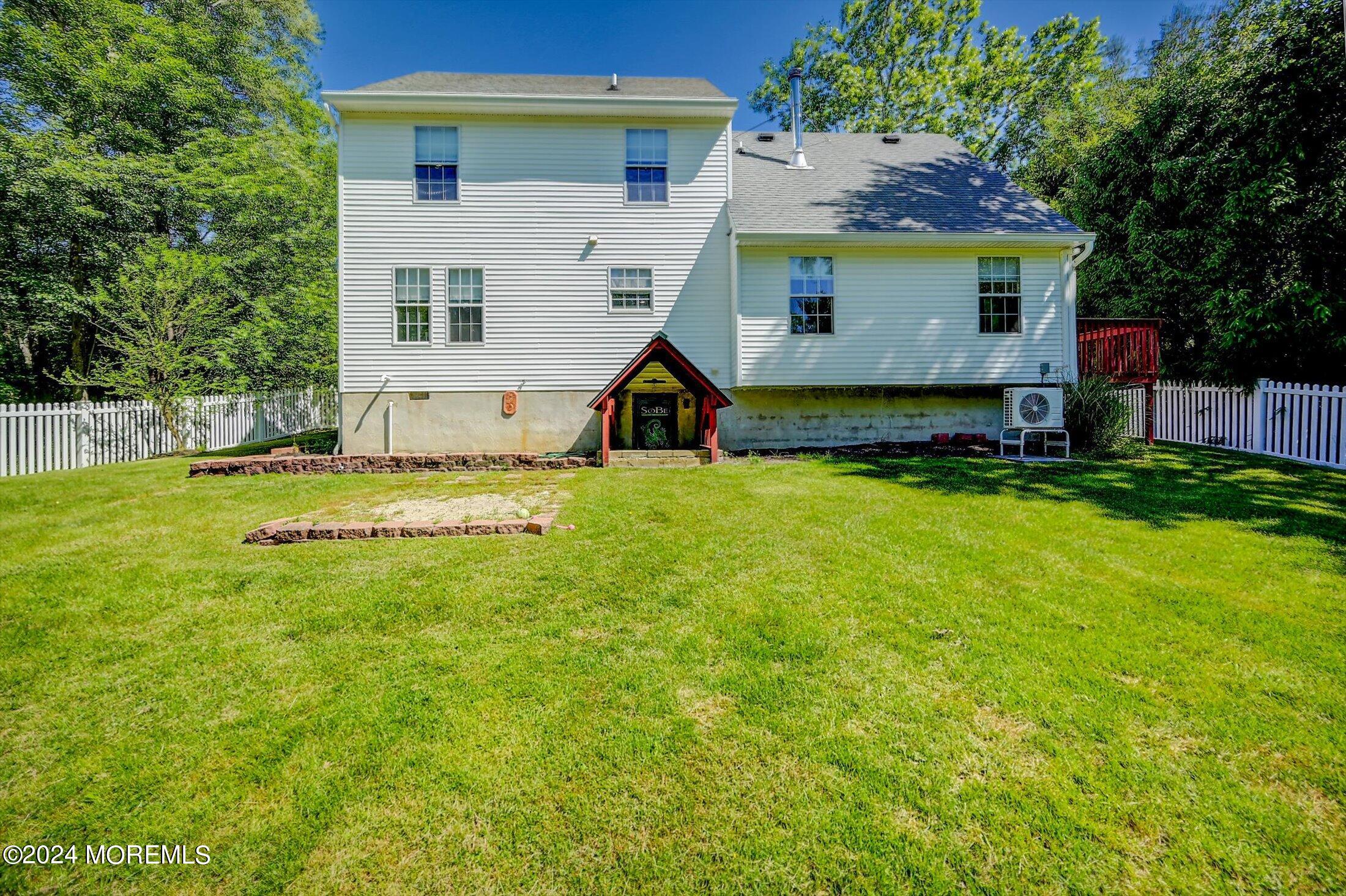 187 Thompson Bridge Road Jackson, NJ 08527 - Photo 30 of 45 29-Back of Home