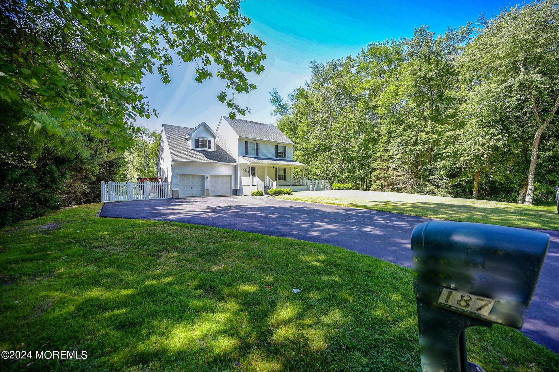 187 Thompson Bridge Road Jackson, NJ 08527 - Photo 41 of 45 40-Driveway