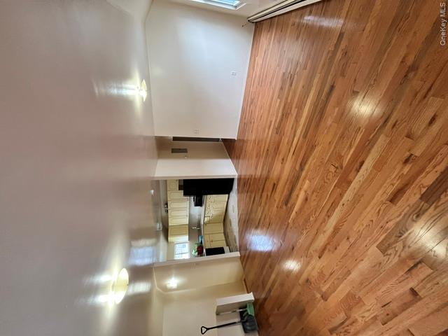 245-09 148th Road, Unit 2 Queens, NY 11422 - Photo 3 of 15