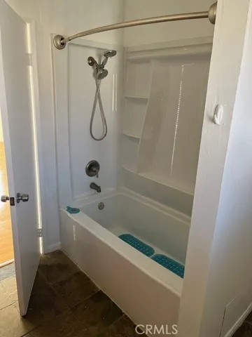 $2,900 | 22003 Belshire Avenue, Unit 9, Hawaiian Gardens, CA 90716