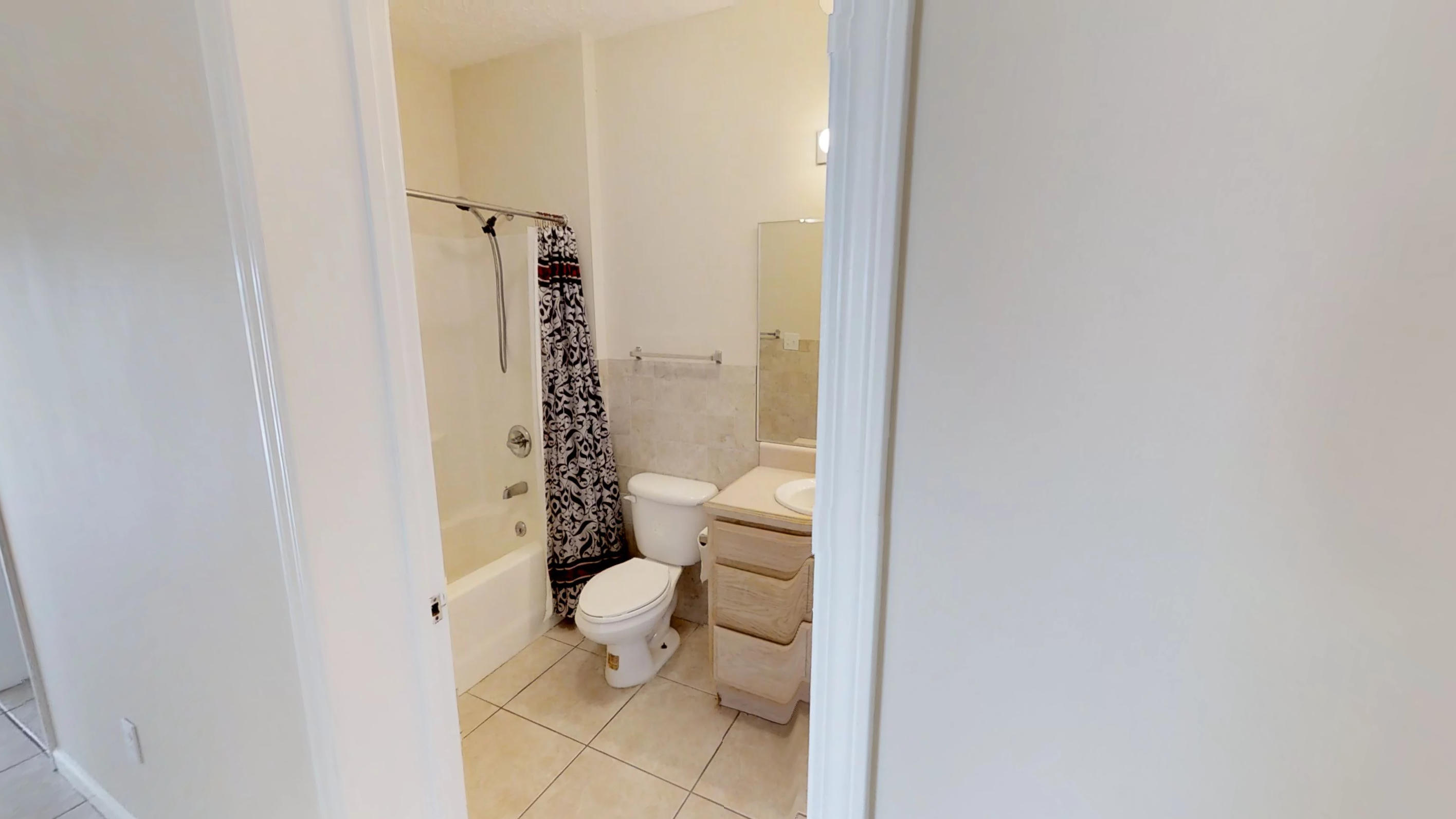 22 Mangrove Lane Key Largo, FL 33037 - Photo 21 of 48 BATH 1