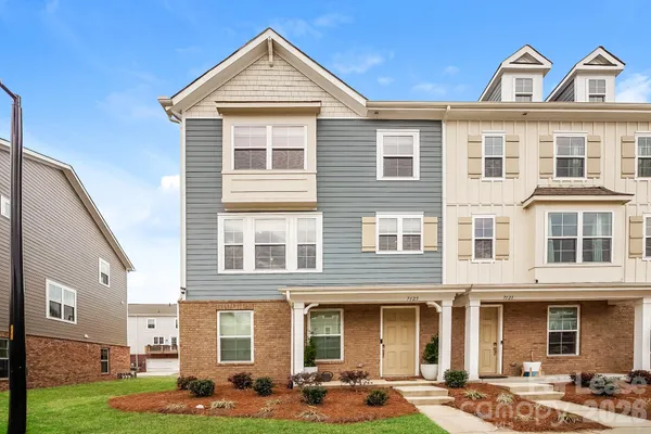 $2,205 | 7125 Brookview Lane, Sherrills Ford, NC 28673
