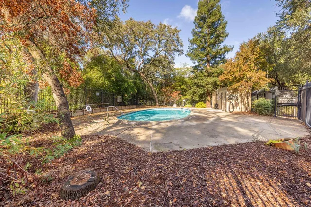 a room with a table and chairs