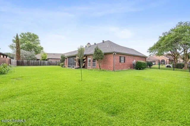 $2,700 | 210 Revere Drive, Youngsville, LA 70592