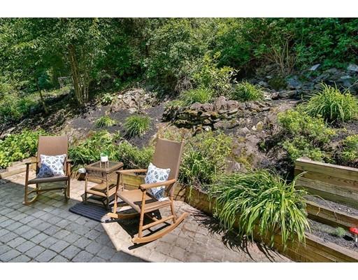 23 Morton Road Arlington, MA 02476 - Photo 7 of 40 Gallery Image 7