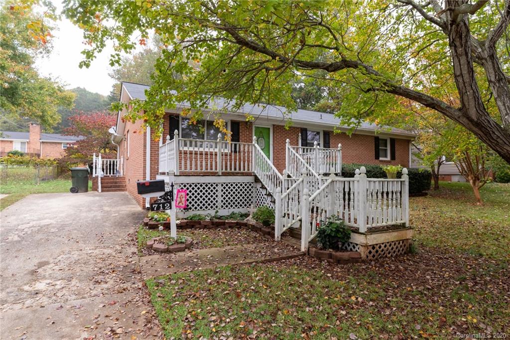 712 Meadowbrook Road Kings Mountain, NC 28086 - Photo 1 of 20 Gallery Image 1