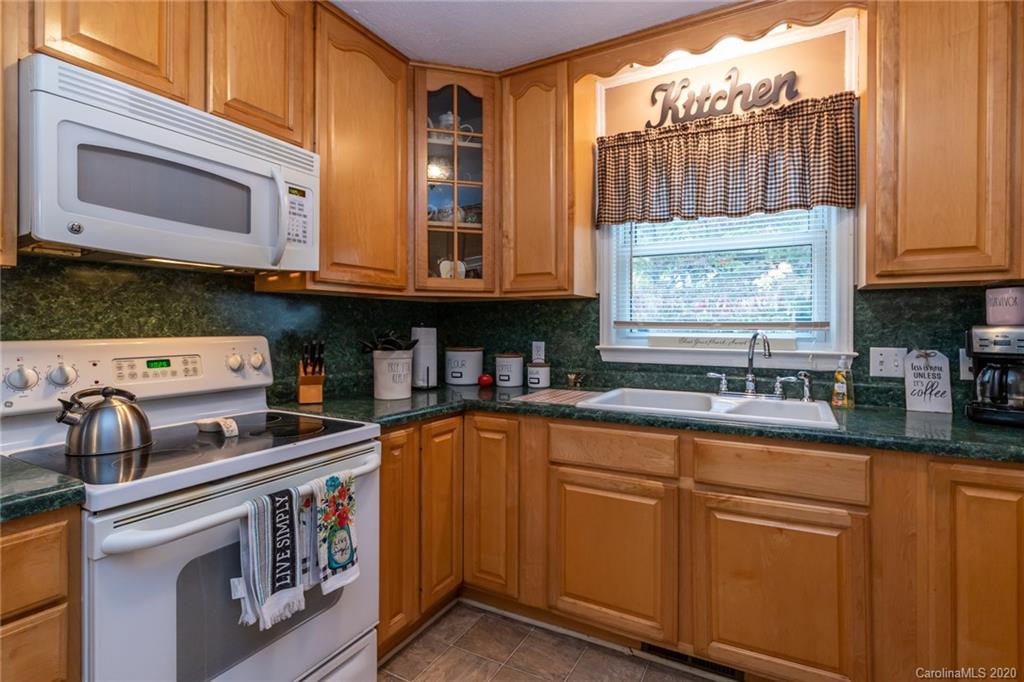 712 Meadowbrook Road Kings Mountain, NC 28086 - Photo 8 of 20 Gallery Image 8