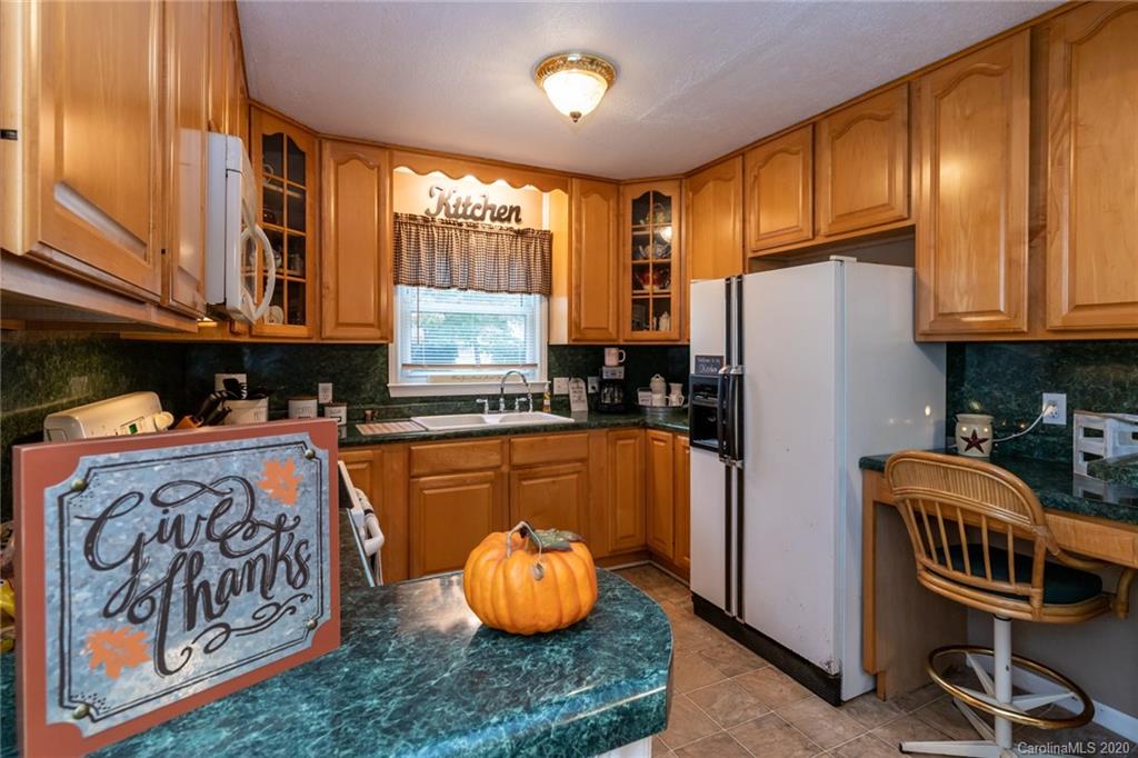 712 Meadowbrook Road Kings Mountain, NC 28086 - Photo 9 of 20 Gallery Image 9