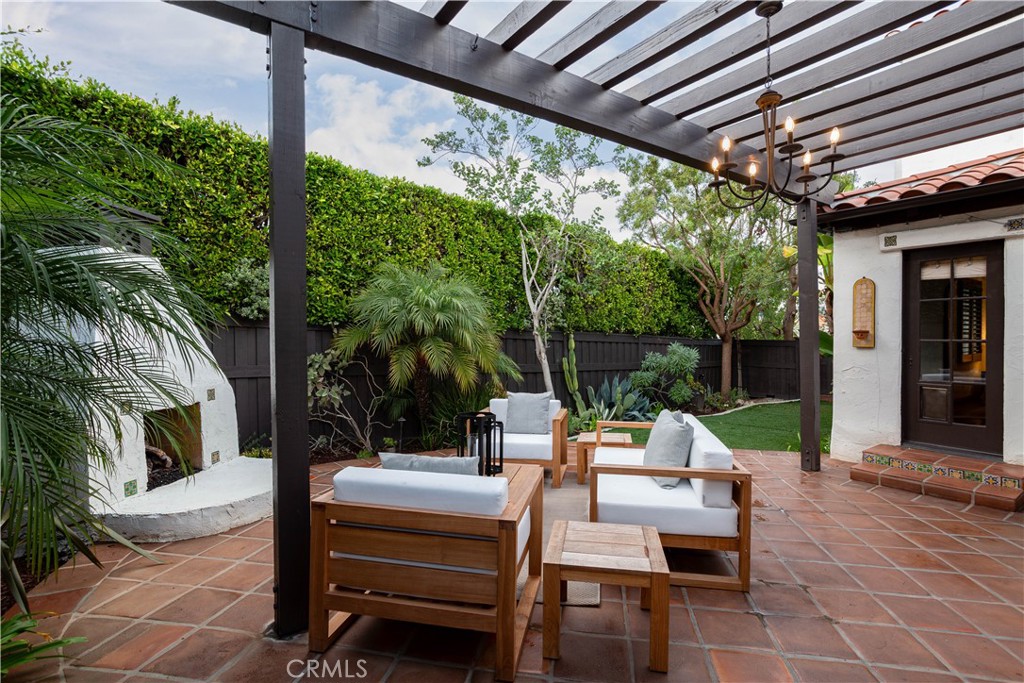 33791 Granada Drive Dana Point, CA 92629 - Photo 50 of 75 a view of backyard with plants and outdoor seating