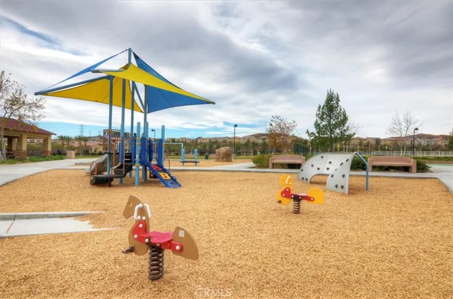 $648,900 | 28771 Calle De La Paz Drive, Valencia, CA 91354