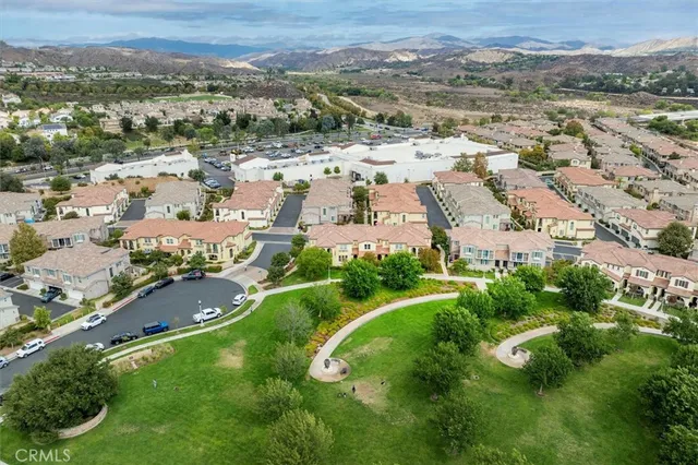 $679,500 | 28771 Calle De La Paz Drive, Valencia, CA 91354