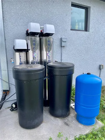 $2,500 | 1703 Edison Avenue, Lehigh Acres, FL 33972