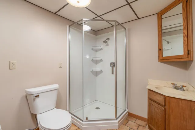 $929,900 | 1122 South Andrew Drive Northeast, New London, MN 56273