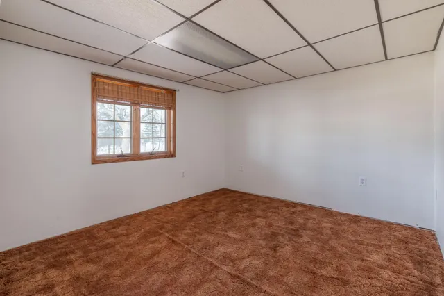 $929,900 | 1122 South Andrew Drive Northeast, New London, MN 56273