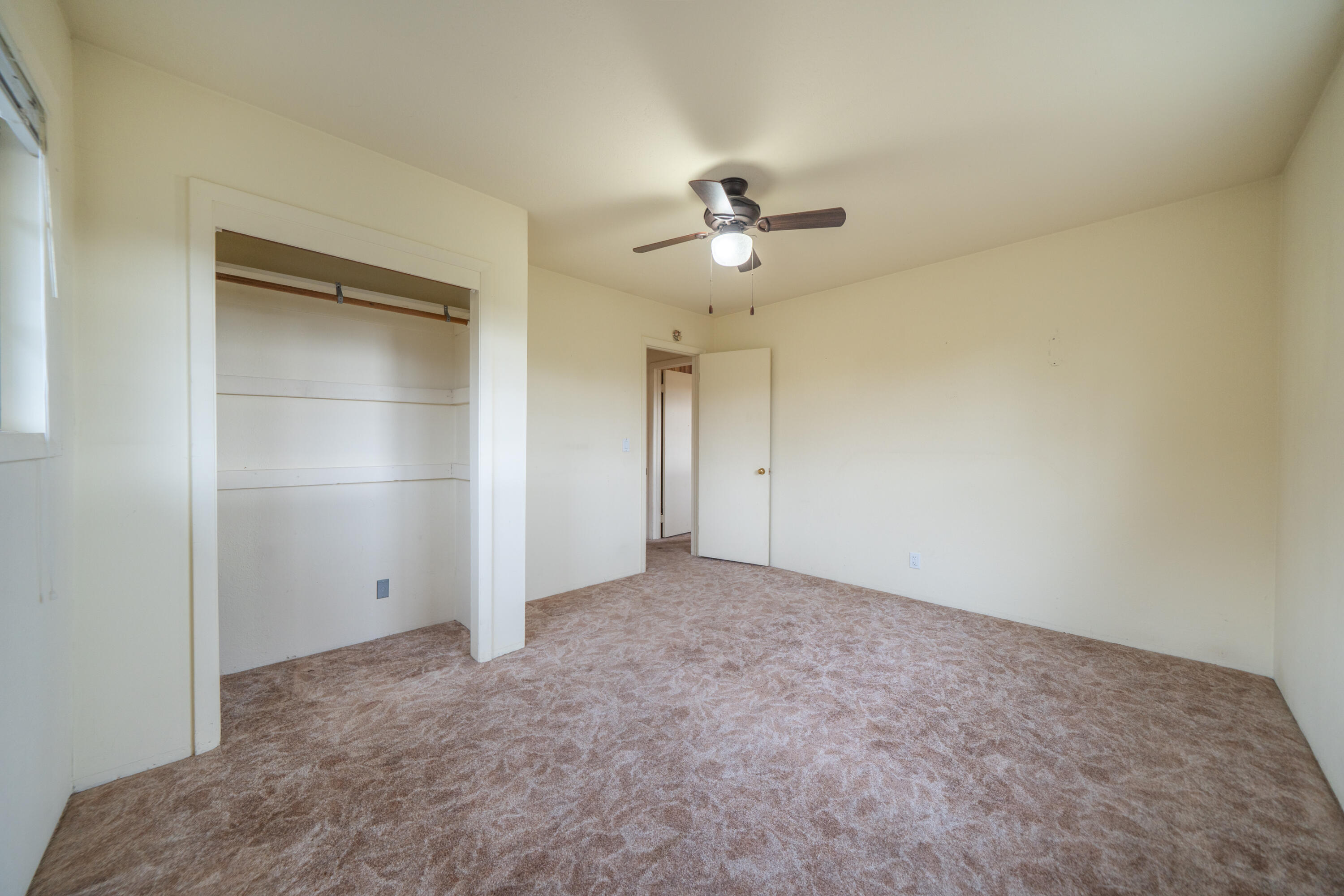 3586 East Keswick Dam Road Redding, CA 96003 - Photo 17 of 29 Bedroom 2