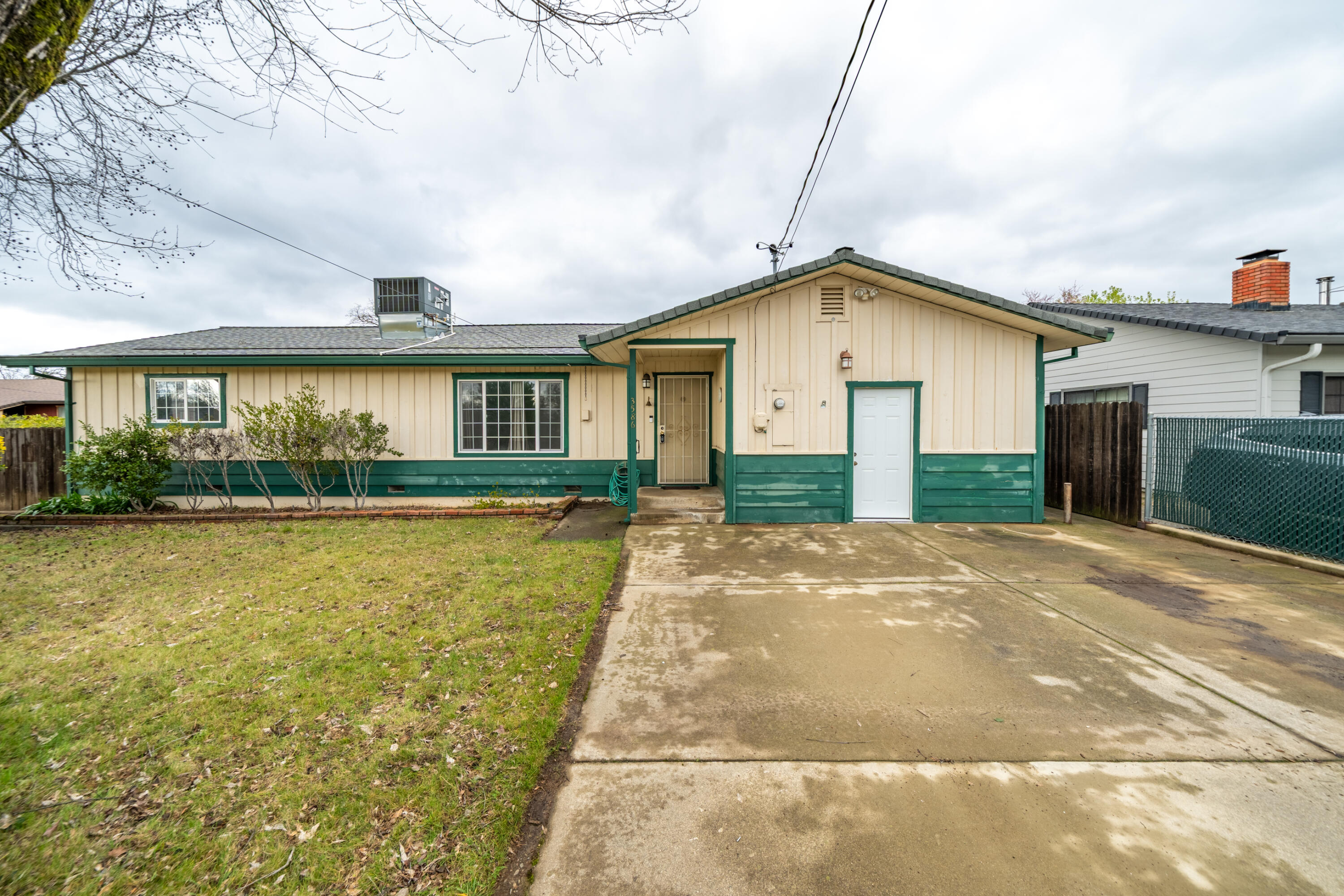 3586 East Keswick Dam Road Redding, CA 96003 - Photo 2 of 29 Roof & HVAC Less Than 5 Years Old