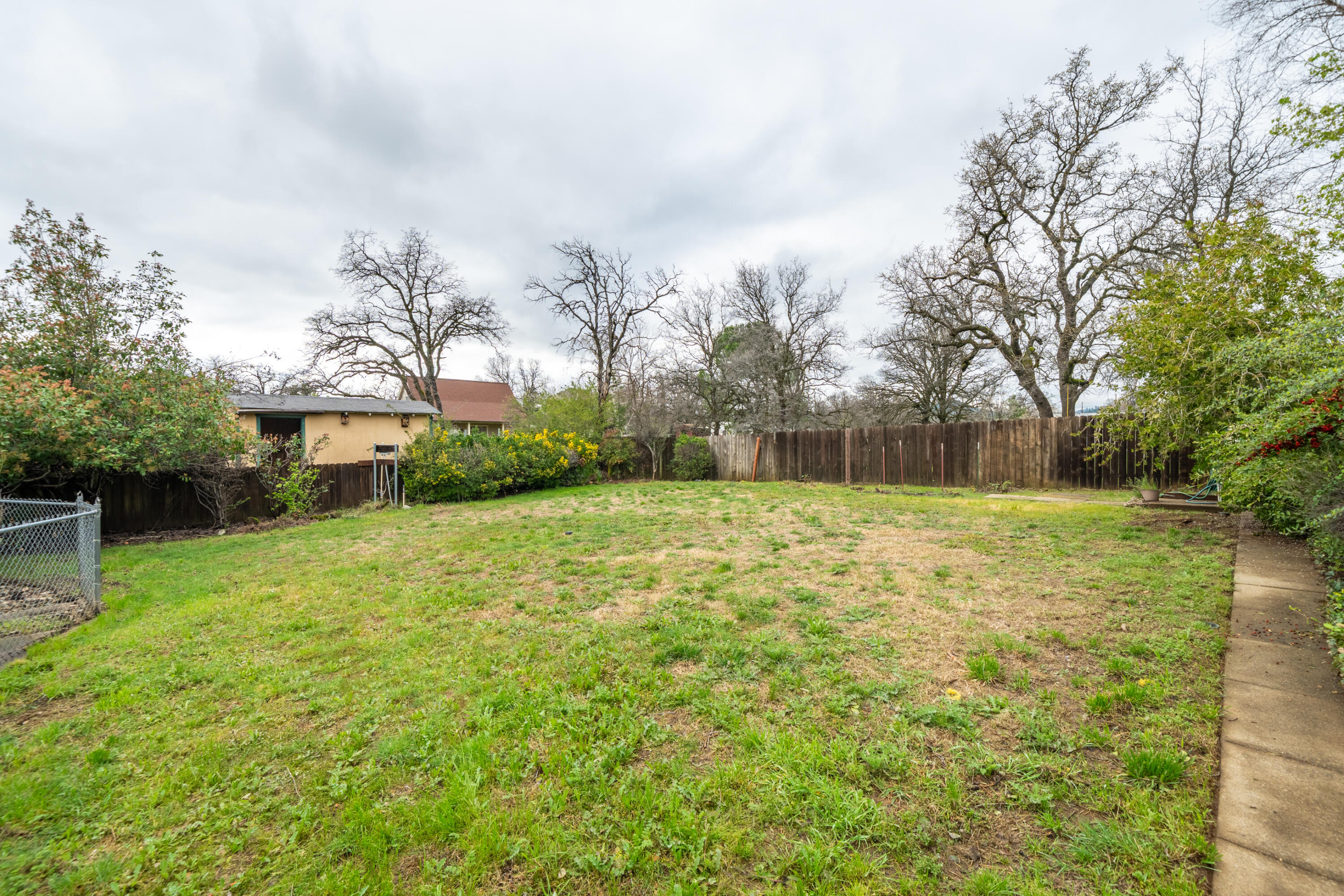 3586 East Keswick Dam Road Redding, CA 96003 - Photo 24 of 29 Spacious Backyard