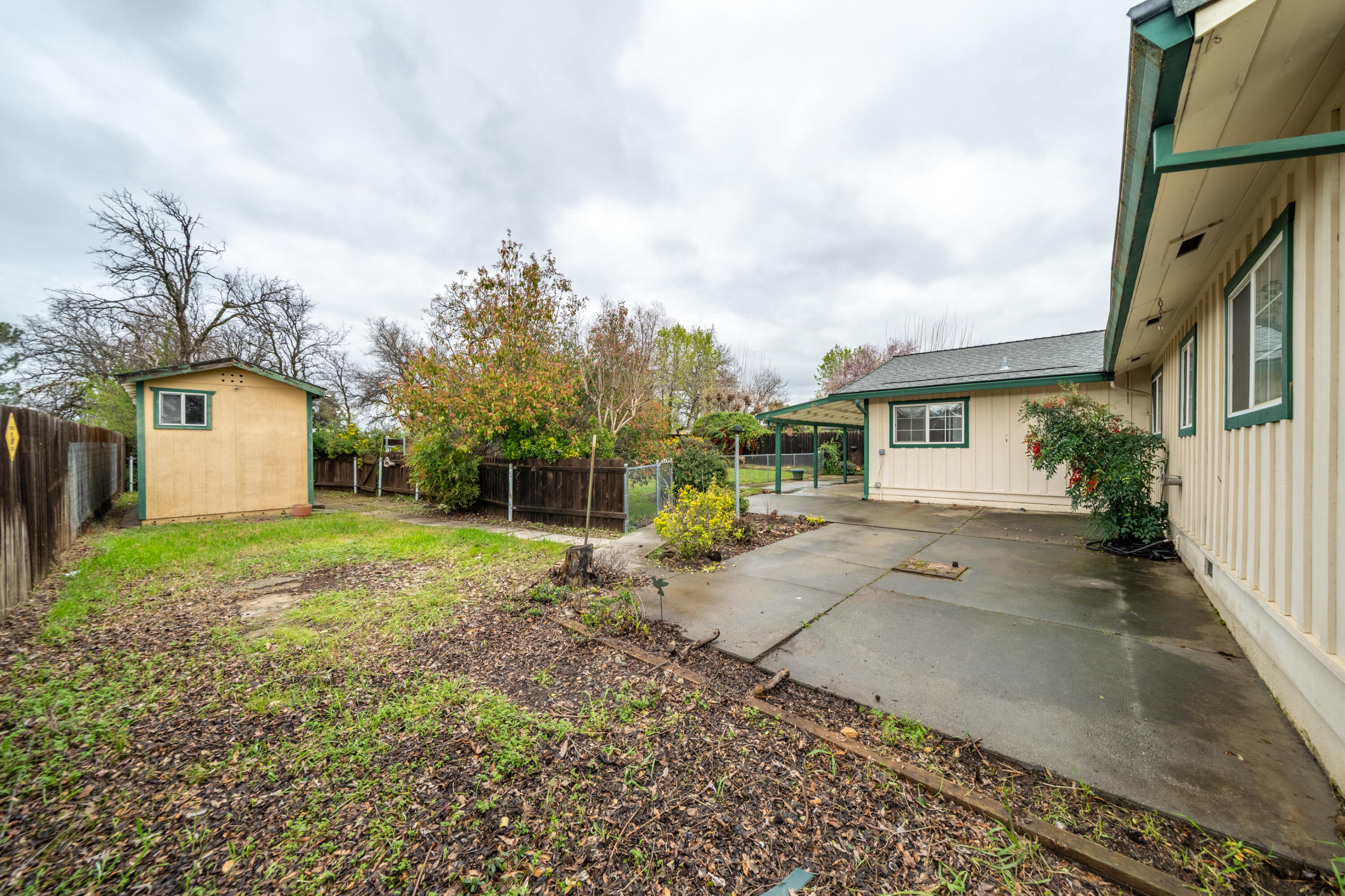 3586 East Keswick Dam Road Redding, CA 96003 - Photo 26 of 29 Extra Patio Area