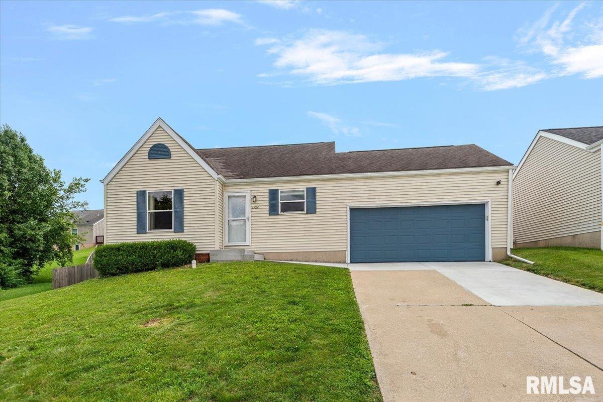 1524 Maureen Court Springfield, IL 62702 - Photo 1 of 29