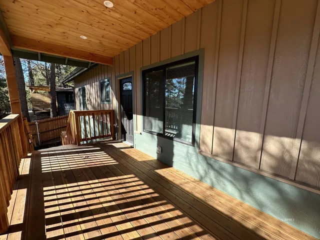 $399,000 | 52810 Sugar Pine Drive, Idyllwild, CA 92549
