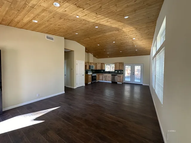 $399,000 | 52810 Sugar Pine Drive, Idyllwild, CA 92549