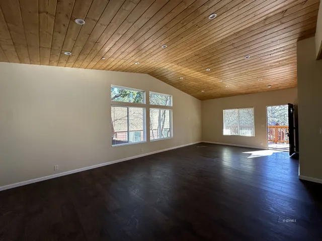 $399,000 | 52810 Sugar Pine Drive, Idyllwild, CA 92549