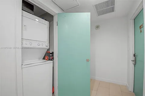 $595,000 | Sunny Isles Beach, Sunny Isles Beach, FL 33160