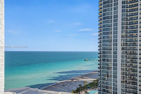 $595,000 | Sunny Isles Beach, Sunny Isles Beach, FL 33160