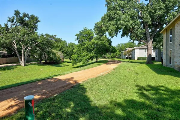 $1,300 | 10616 Mellow Meadow Drive, Unit 11C, Austin, TX 78750