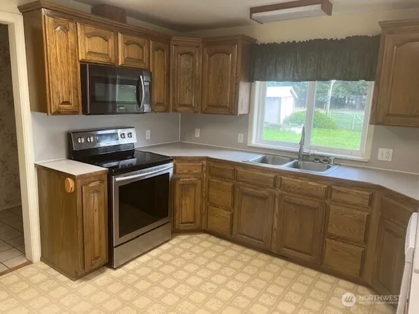 $675,000 | 19944 Carper Road Southwest, Rochester, WA 98579