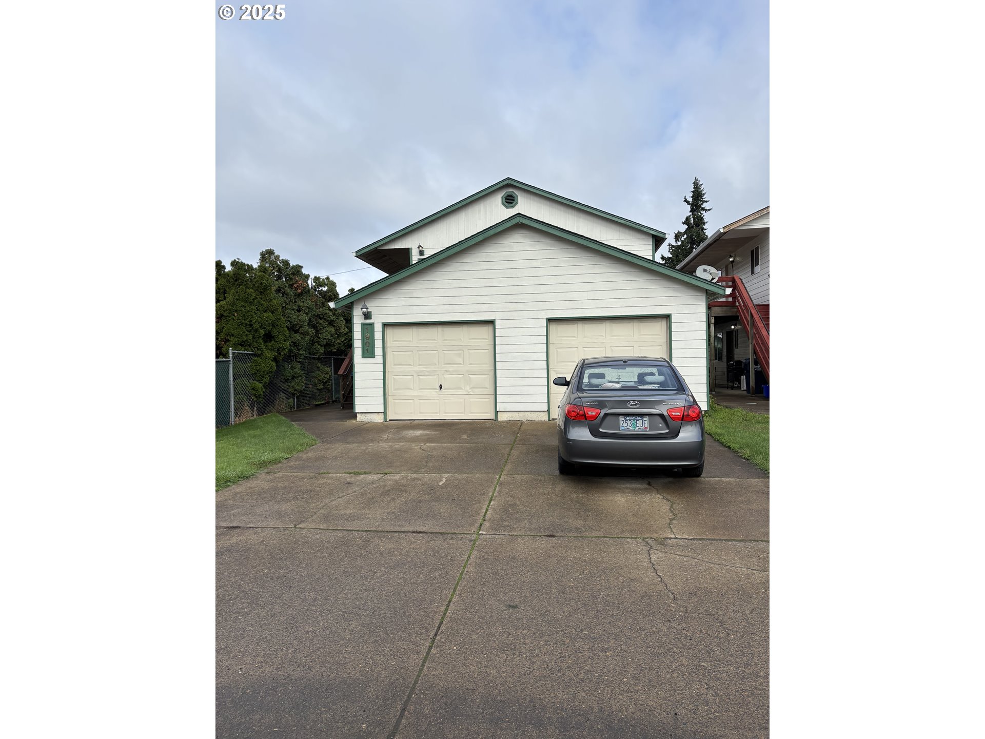 1905 17th Street Springfield, OR 97477 - Photo 2 of 19