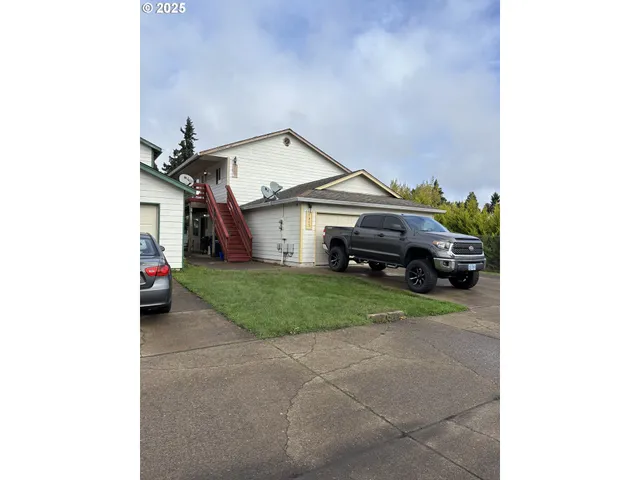 $999,999 | 1905 17th Street, Springfield, OR 97477