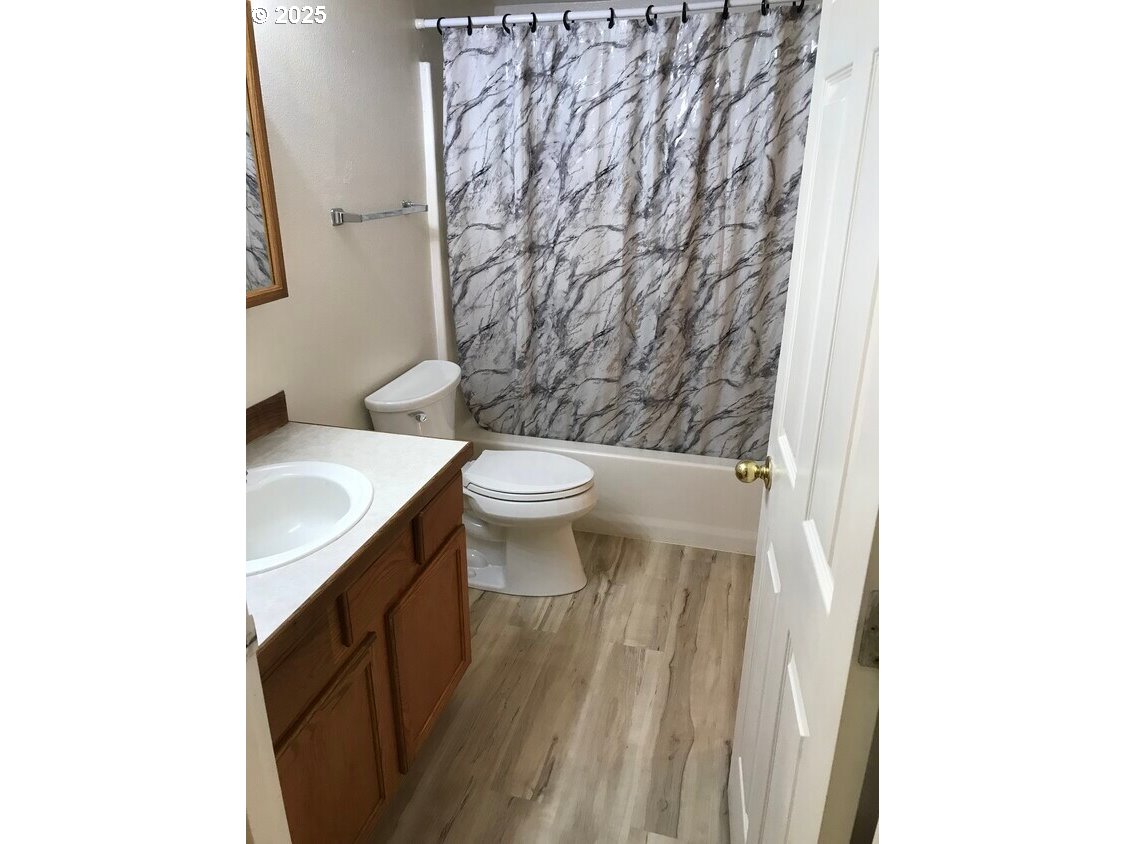 1905 17th Street Springfield, OR 97477 - Photo 9 of 19