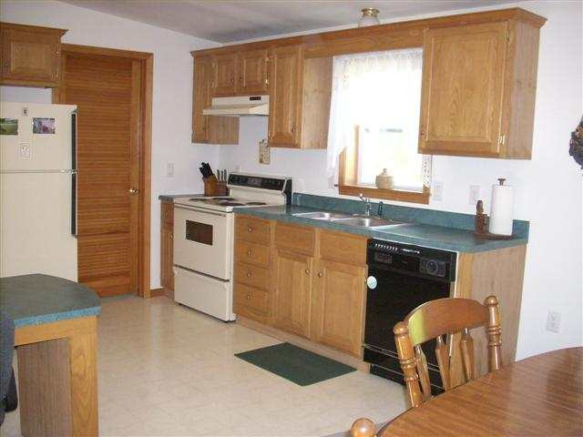 26 Gill Road New Baltimore, NY 12124 - Photo 2 of 12 Photo 2
