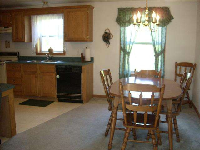26 Gill Road New Baltimore, NY 12124 - Photo 4 of 12 Photo 4