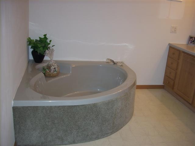 26 Gill Road New Baltimore, NY 12124 - Photo 8 of 12 Photo 8