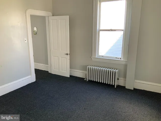 $1,600 | 433 Bentley Avenue, Beverly, NJ 08010