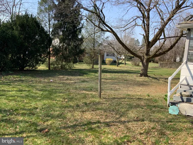 $1,600 | 433 Bentley Avenue, Beverly, NJ 08010