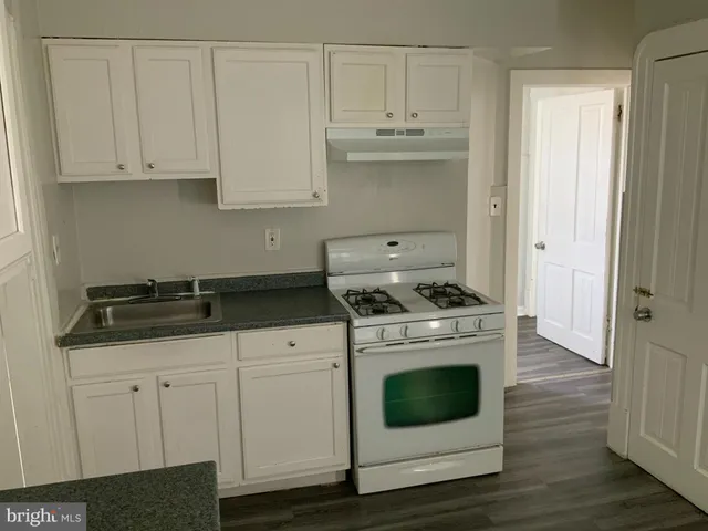 $1,600 | 433 Bentley Avenue, Beverly, NJ 08010